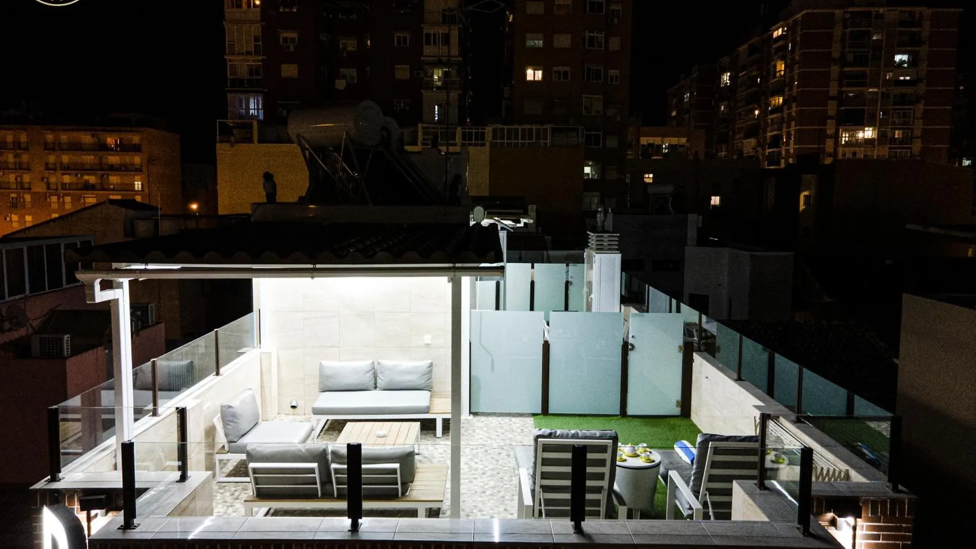 Luxury Home Poseidon Malaga 0*,
