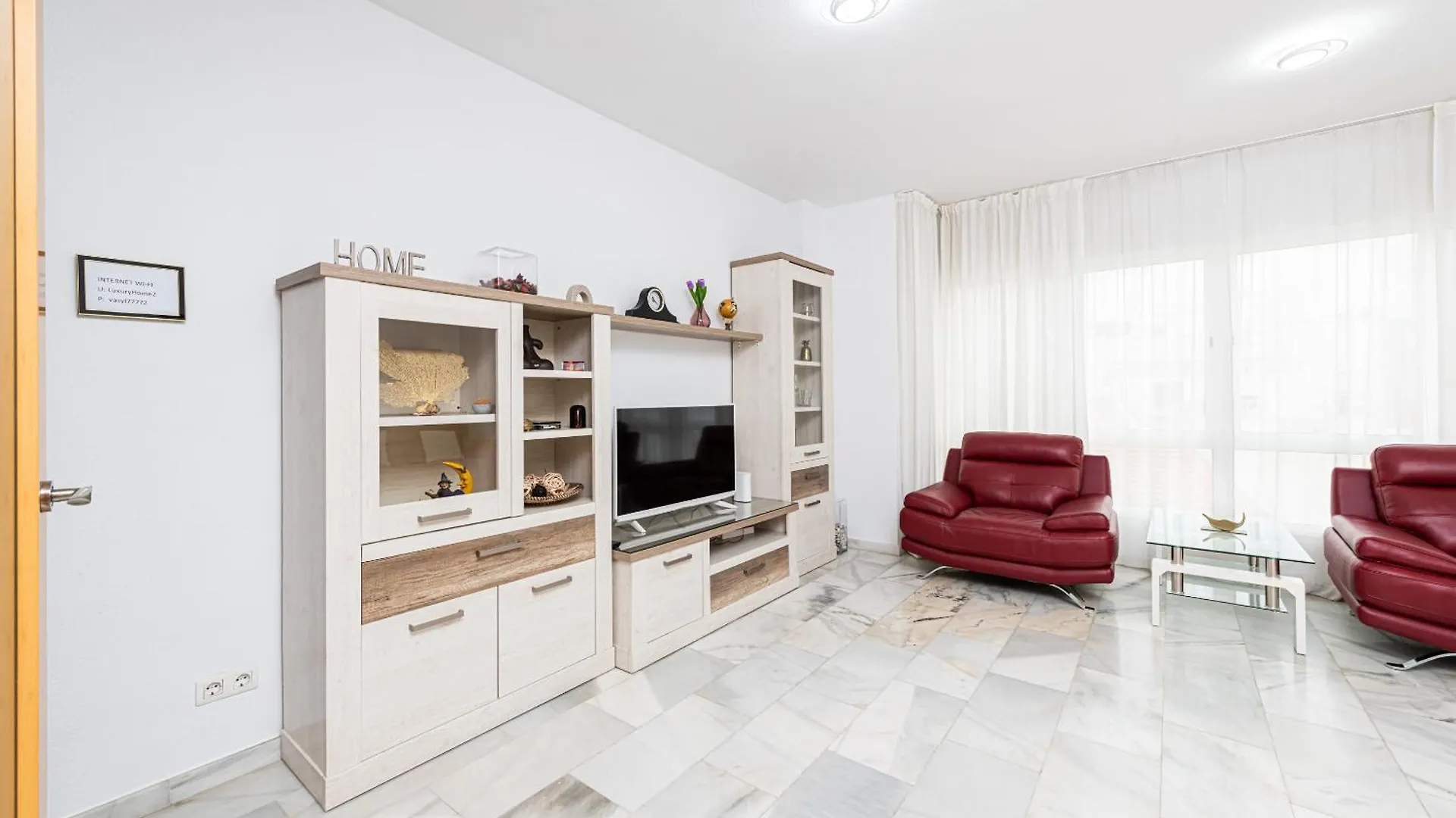 Aparthotel Luxury Home Poseidon Malaga